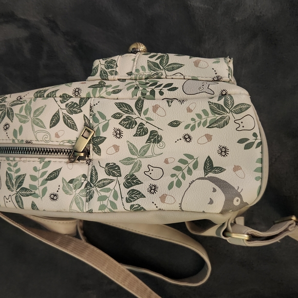 Totoro Patterned Cream Backpack - Picture 2 of 4